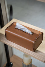 Quentin Tissue Box, Brown