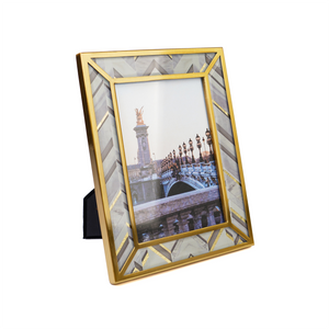 Side view of brown & gold photoframe